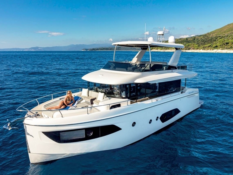 Absolute Navetta 52 Restyling